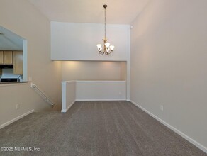 7051 Deer Lodge Cir in Jacksonville, FL - Building Photo - Building Photo
