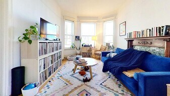 1015 W School St in Chicago, IL - Building Photo