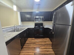 3411 Lainey Ln in Fayetteville, NC - Building Photo - Building Photo