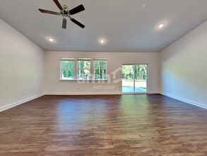 5037 Pebble Bridge Way in Auburn, GA - Building Photo - Building Photo