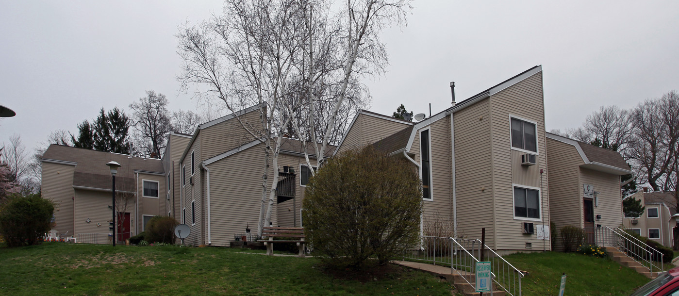 Ramapo Apartments at Catamount in Spring Valley, NY - Building Photo