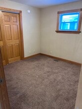 324 W Crawford St, Unit A in Findlay, OH - Foto de edificio - Building Photo
