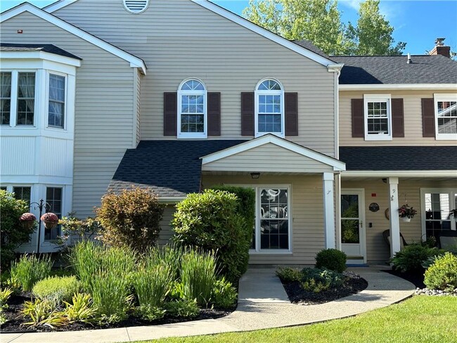 property at 7 Candlestick Ct