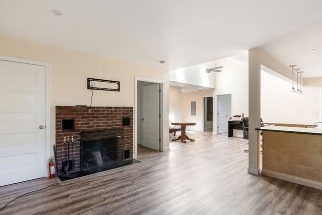 120 Goulding St in Holliston, MA - Building Photo - Building Photo