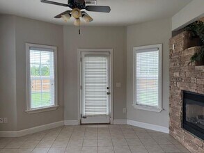 1213 N 22nd Pl in Rogers, AR - Building Photo - Building Photo