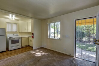 125 S Pleasant St in Prescott, AZ - Foto de edificio - Building Photo