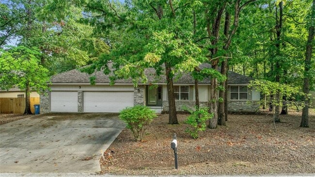 9 E Elvendon Dr in Bella Vista, AR - Foto de edificio - Building Photo