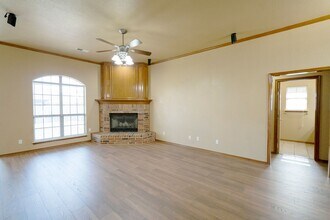 612 SW 160th St in Oklahoma City, OK - Building Photo - Building Photo