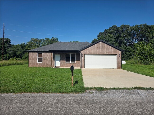 property at 13 Lockhart Ln