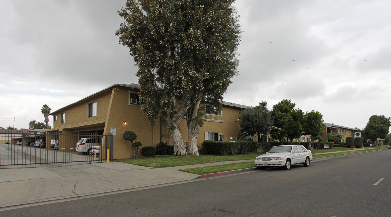 Franciscan Garden in Garden Grove, CA - Building Photo