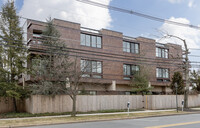 1 Markham Rd in Princeton, NJ - Foto de edificio - Building Photo