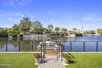 7620 E Vía Del Placito in Scottsdale, AZ - Building Photo - Building Photo