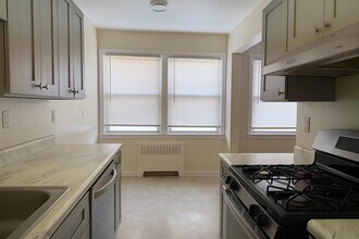 14 Stevens St in White Plains, NY - Building Photo - Building Photo