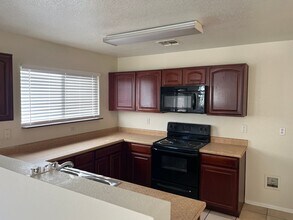 9441 W Jamestown Rd in Phoenix, AZ - Building Photo - Building Photo