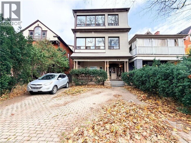 property at 39 West Avenue S