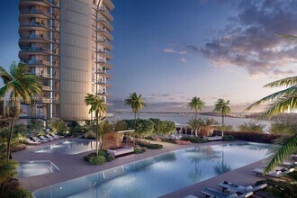 175-125 SE 25th Rd in Miami, FL - Building Photo - Building Photo