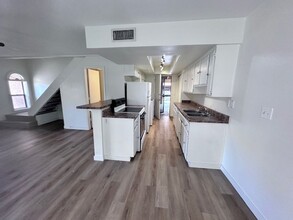 1119 E North Ln in Phoenix, AZ - Foto de edificio - Building Photo