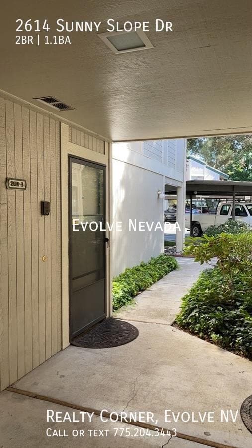 2614 Sunny Slope Dr in Sparks, NV - Building Photo - Building Photo