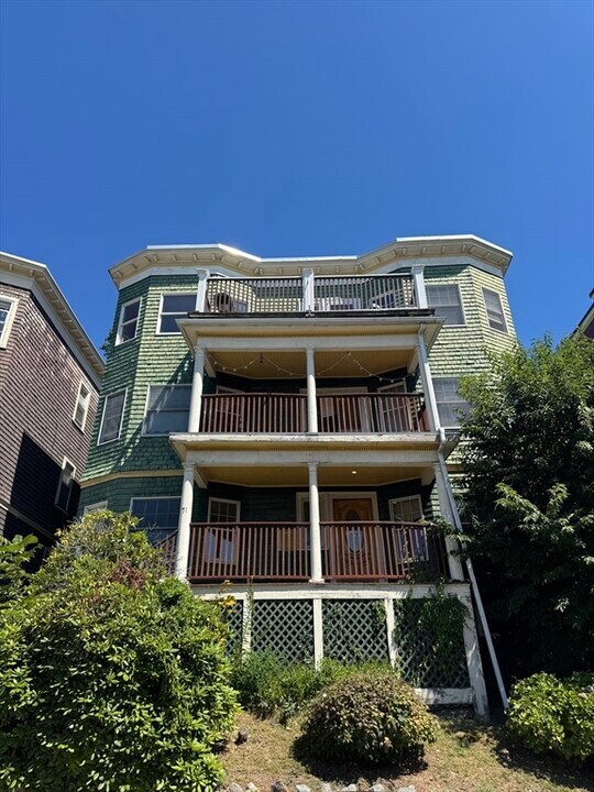 71 Draper St in Boston, MA - Building Photo