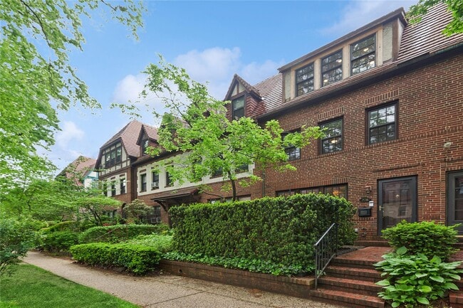 property at 276 Burns St