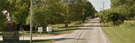 293 S Main St in New Holland, OH - Foto de edificio - Building Photo