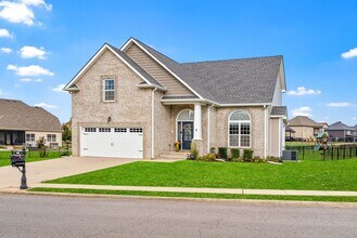 1172 Upland Terrace in Clarksville, TN - Building Photo - Building Photo