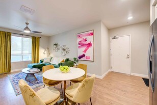 The Summit in Redlands, CA - Building Photo