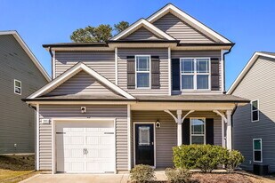 395 Crawford Pkwy in Clayton, NC - Building Photo