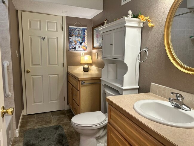 property at 2135 Meadowlark Pl