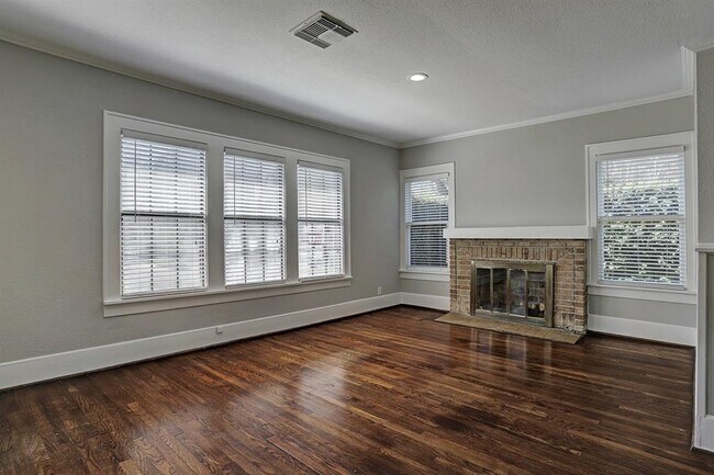 1916 W McKinney St in Houston, TX - Building Photo - Building Photo