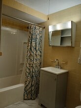 180 Fulton St in Fall River, MA - Building Photo - Building Photo