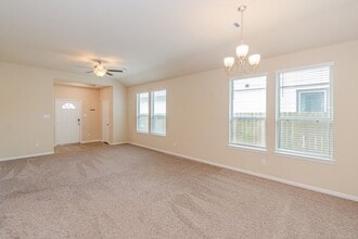 14657 E Pine Heart Dr in Conroe, TX - Foto de edificio - Building Photo