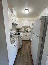 Hampton Park Apartments in Sacramento, CA - Building Photo - Building Photo