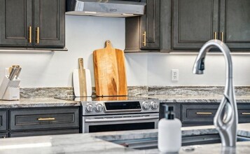 4050 Mary Kathryn Cir in Panama City, FL - Building Photo - Building Photo