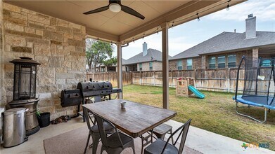222 Sigel Ave in New Braunfels, TX - Building Photo - Building Photo