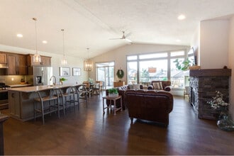 7104 S Pheasant Ridge Dr in Spokane, WA - Building Photo - Building Photo