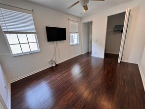 412 NW 24th Ave in Boynton Beach, FL - Foto de edificio - Building Photo