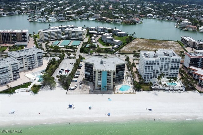 property at 3399 Gulf Shore Blvd N