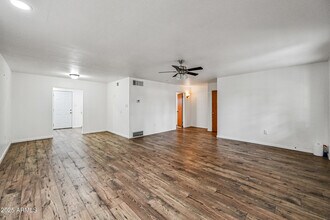 430 W 3rd St in Mesa, AZ - Foto de edificio - Building Photo