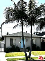 3125 Stanford Ave in Los Angeles, CA - Building Photo