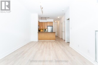 20-120 Bloorview Pl in Toronto, ON - Building Photo - Building Photo