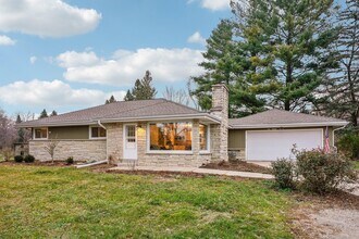 N45W24568 Lindsay Rd in Pewaukee, WI - Building Photo - Building Photo