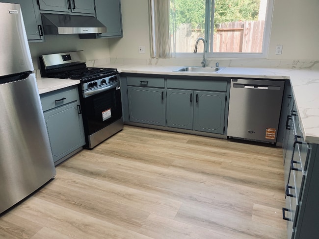 property at 3007 Lillard Dr