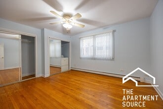 1643 W Sherwin Ave, Unit 2 in Chicago, IL - Building Photo - Building Photo