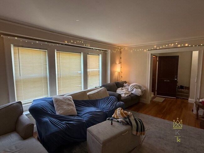 289 Foster St in Boston, MA - Foto de edificio - Building Photo