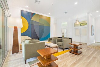 3317 Embassy Dr in West Palm Beach, FL - Building Photo - Building Photo