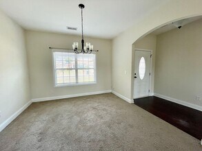 421 Emanuel Creek Drive in West Columbia, SC - Building Photo - Building Photo