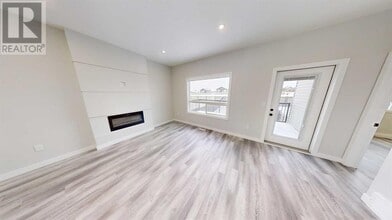 10454 131 Ave in Grande Prairie, AB - Building Photo - Building Photo
