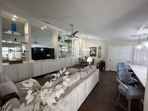 7204 Geminata Oak Ct in Palm Beach Gardens, FL - Building Photo - Building Photo