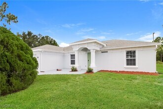 3413 22nd St W in Lehigh Acres, FL - Building Photo - Building Photo